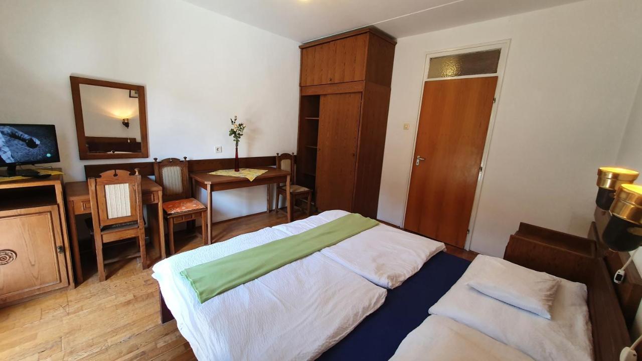 Harmonia Apartmanhaz *